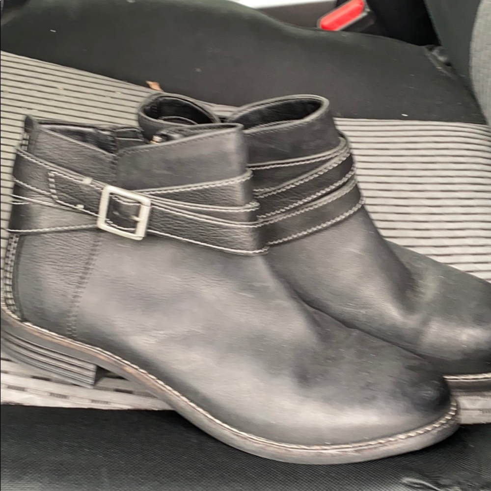 B1G1 50% B2G1 B3 G ALL50% BLACK LEATHER ANKLE BOOT